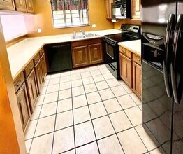 1836 N Crystal Lake Dr, Unit # 114 in Lakeland, FL - Building Photo - Building Photo