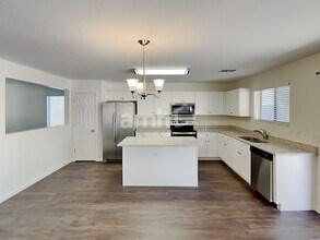 1713 E Bradstock Way in San Tan Valley, AZ - Building Photo - Building Photo