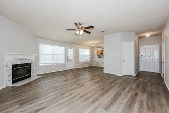 1704 Spicewood Trail in Fort Worth, TX - Building Photo - Building Photo