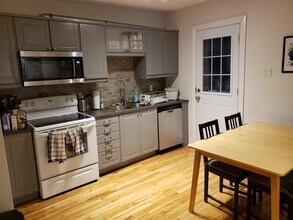 213 St. Andrew St in Ottawa, ON - Building Photo - Building Photo