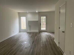 6909 Glendower Rd in Raleigh, NC - Building Photo - Building Photo