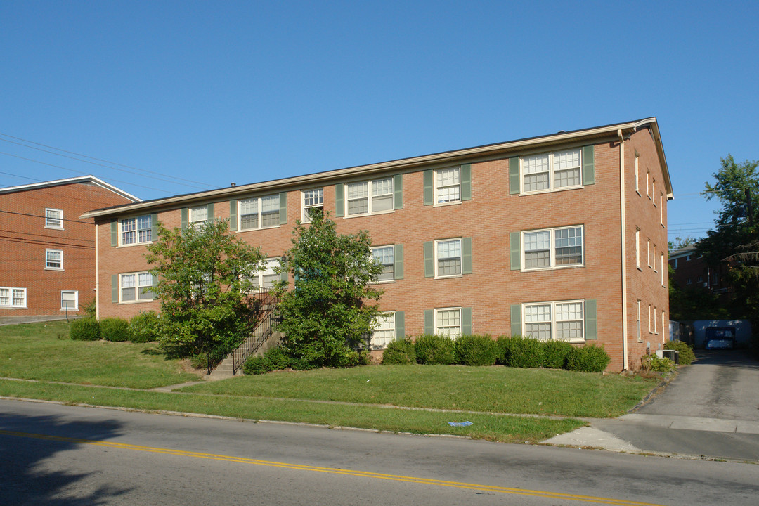 Highland Apartments in Lexington, KY - Building Photo