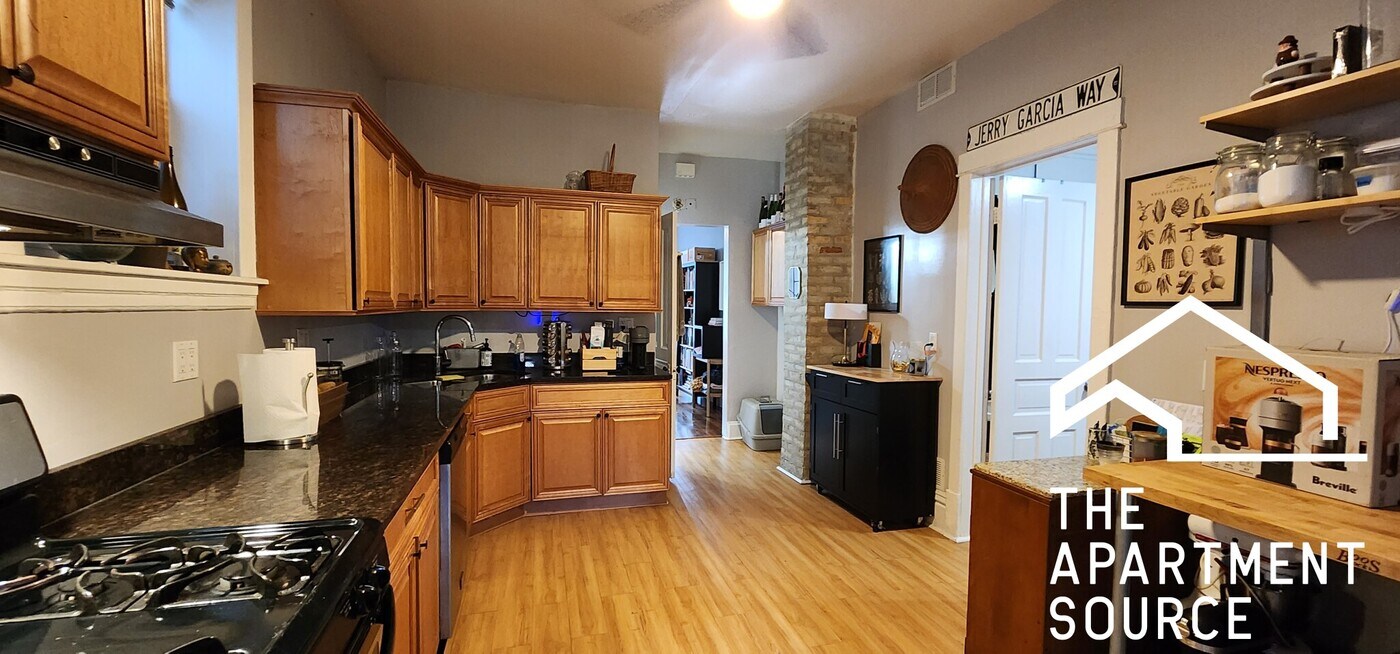 1817 N Marshfield Ave, Unit G in Chicago, IL - Building Photo