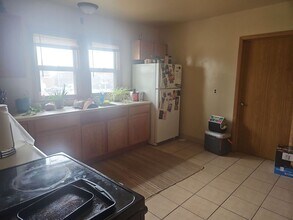 111 W Parkway Ave in Oshkosh, WI - Building Photo - Building Photo