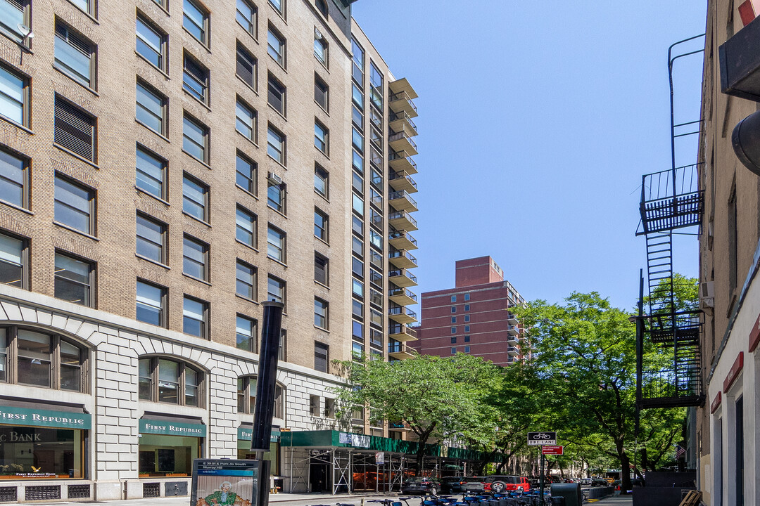 Pierpont Condominiums in New York, NY - Foto de edificio