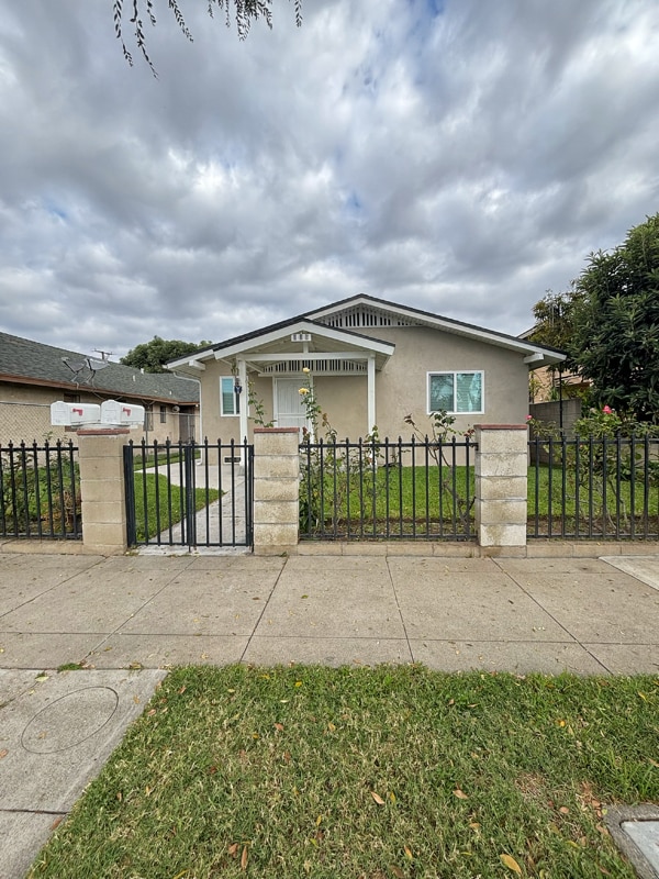 435 E Truslow Ave