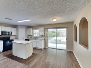 3275 Hunters Chase Loop in Kissimmee, FL - Building Photo - Building Photo