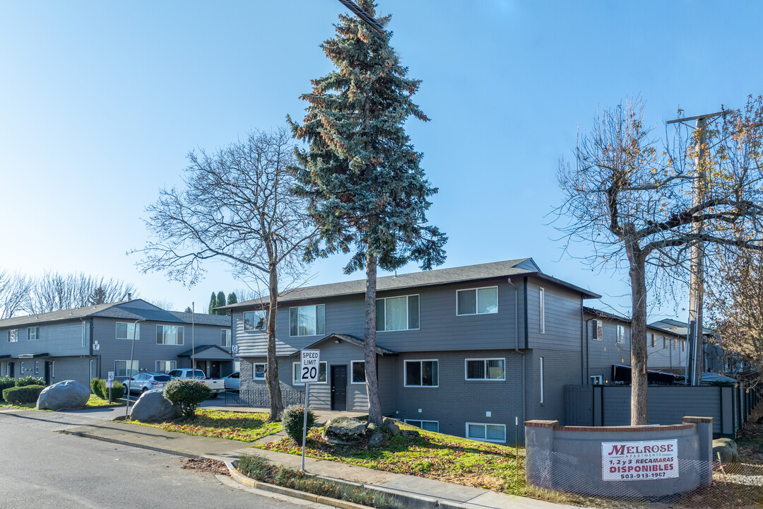 Melrose Court Apartments in Portland, OR - Foto de edificio