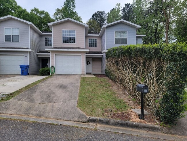 property at 404 Sandy Oak Dr