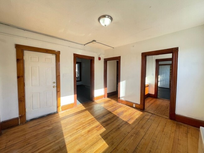 457 Beech St in Manchester, NH - Building Photo - Building Photo