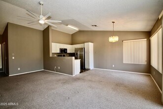 1702 E Palm Beach Dr in Chandler, AZ - Building Photo - Building Photo