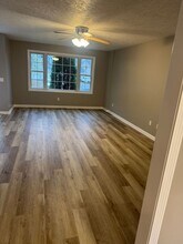 18-20 Westwood Dr in Springfield, MA - Building Photo - Building Photo