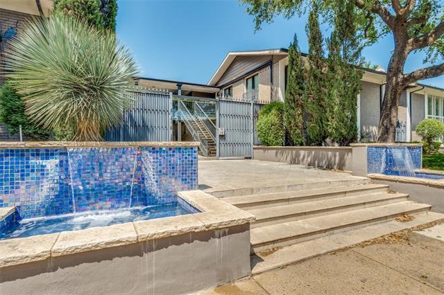 property at 10211 Regal Oaks Dr