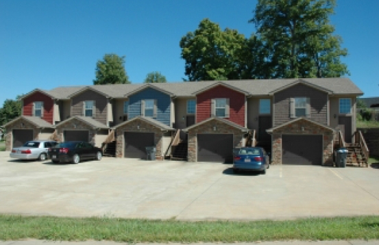 1714 Thistlewood Dr in Clarksville, TN - Building Photo