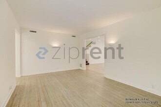 1904 Fox Hills Dr in Los Angeles, CA - Building Photo - Building Photo