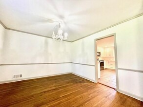 6910 Brandon Mill Rd NW in Atlanta, GA - Building Photo - Building Photo