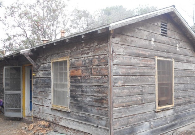 2449 Cross St in La Crescenta, CA - Foto de edificio - Building Photo