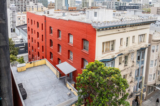 Iroquois in San Francisco, CA - Building Photo - Building Photo