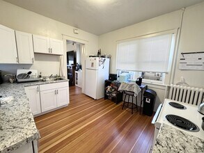 145 W 200 S St in Springville, UT - Building Photo - Building Photo