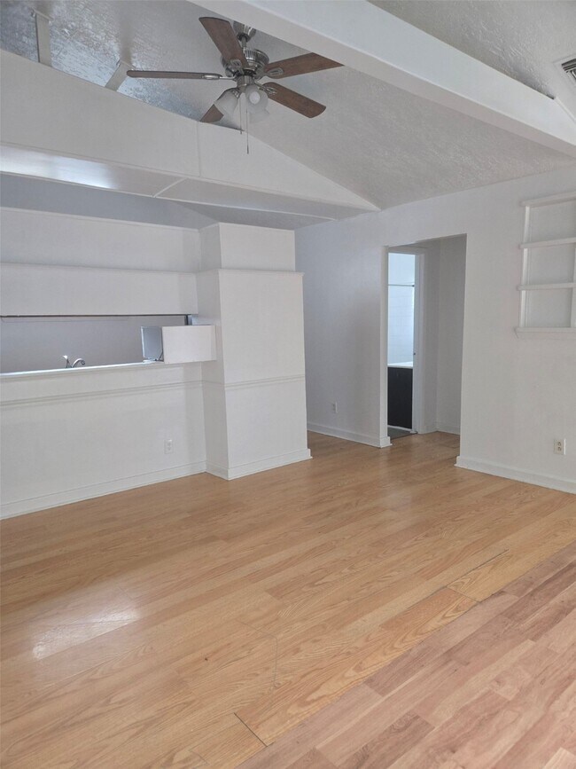 21401 W Hammond Dr in Porter, TX - Building Photo - Building Photo