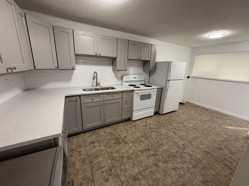 918 n Cornell st, Unit Apt 1 in Salt Lake City, UT - Building Photo