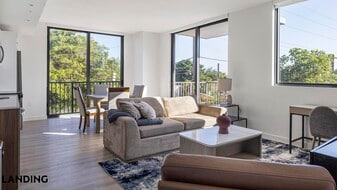 3830 NW 11th St in Miami, FL - Building Photo