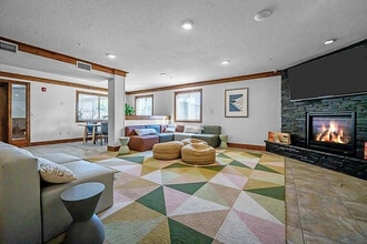 The Grove at Mankato in Mankato, MN - Foto de edificio - Building Photo