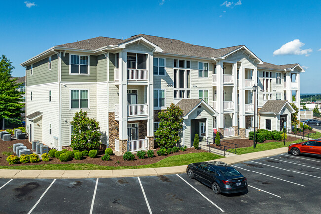 Grand Oak at Town Park in Smyrna, TN - Building Photo - Building Photo