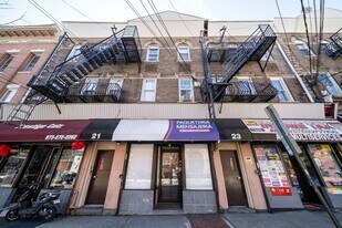 21R Monroe St in Passaic, NJ - Building Photo