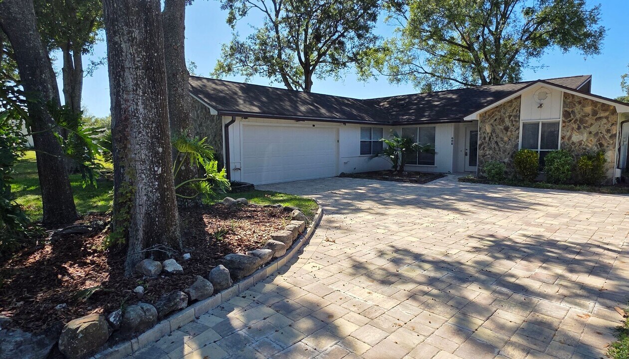 448 Tahitian Terrace in Jacksonville, FL - Building Photo