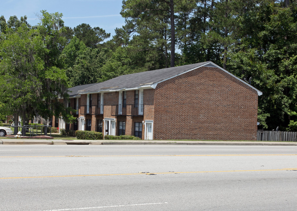 110 Timberlane Dr in Summerville, SC - Foto de edificio