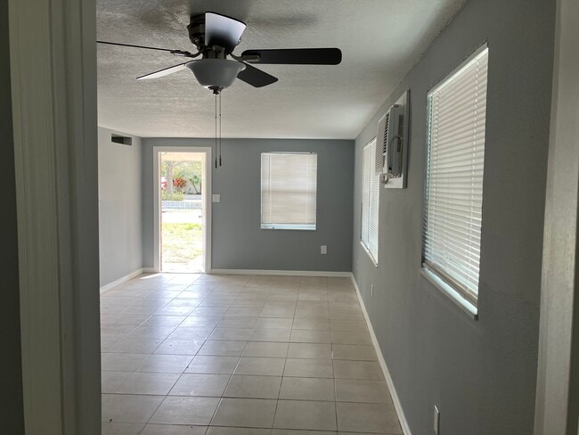 6640 Veterans Dr, Unit 6640 in New Port Richey, FL - Building Photo - Building Photo