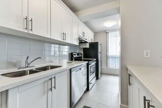 20 Prince Arthur Ave in Toronto, ON - Building Photo - Building Photo