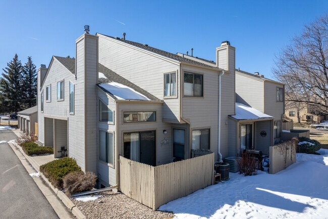 5018 Buckingham Rd in Boulder, CO - Building Photo - Building Photo