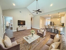 104 Way Bill Cir in Statesboro, GA - Building Photo