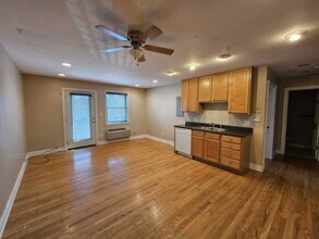 5225 N Ashland Ave in Chicago, IL - Building Photo - Building Photo