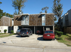 1017 Carrollton Ave in Metairie, LA - Building Photo - Building Photo