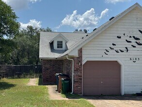 6103 Parkwood Dr in Austin, TX - Building Photo - Building Photo