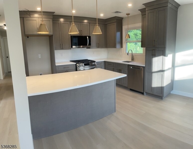 1512 Franklin St in Rahway, NJ - Building Photo