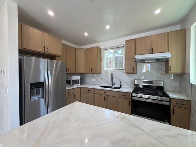 property at 5337 Saxon St