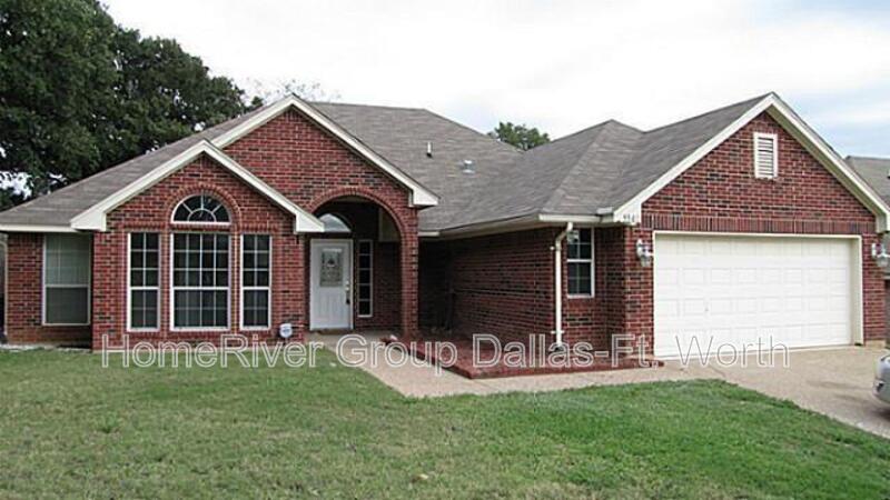 5501 Leffler Ln in Arlington, TX - Foto de edificio