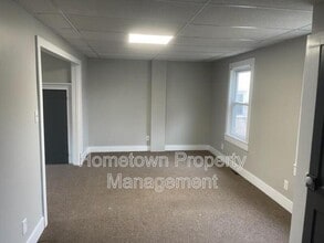 11 E Donegal St in Mount Joy, PA - Building Photo - Building Photo