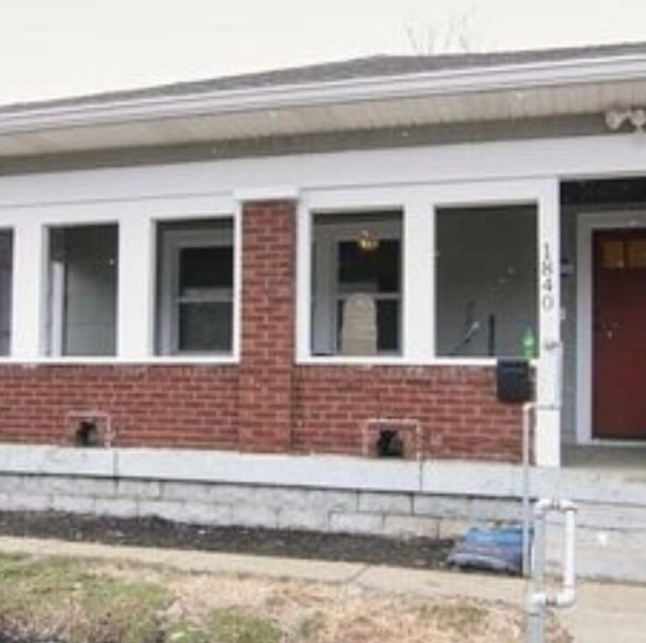 1840 W Maryland St in Indianapolis, IN - Foto de edificio