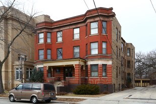 314 E Chicago St Apartments