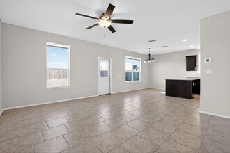 10215 Braunig in San Antonio, TX - Building Photo - Building Photo