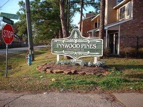 7402 Alabonson Rd in Houston, TX - Building Photo - Building Photo