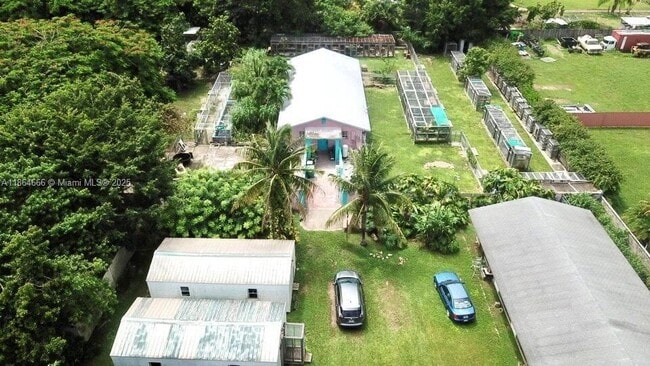 35000 SW 212th Ave in Homestead, FL - Building Photo - Building Photo