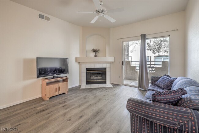 property at 5415 W Harmon Ave