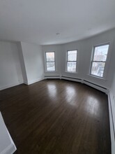 34 Palisade Ave, Unit 2 in Bergenfield, NJ - Building Photo - Building Photo