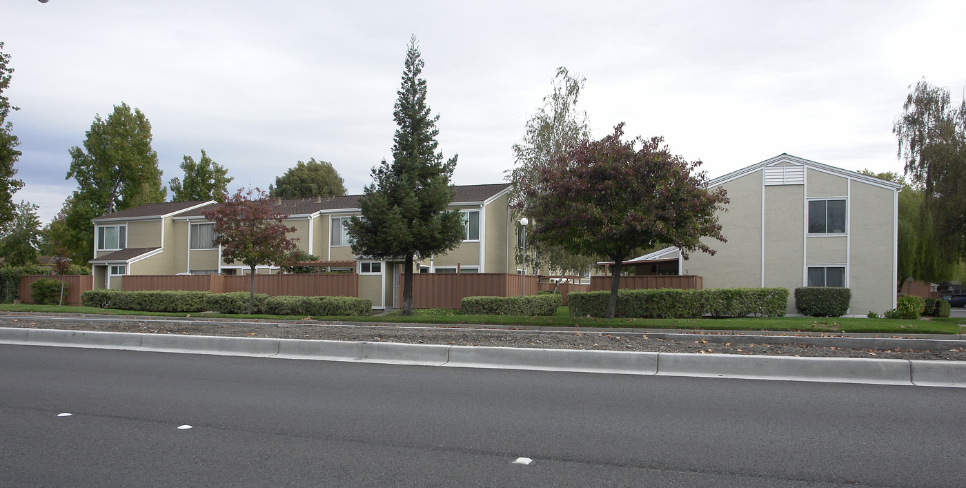 4605-4637 Fanwood Ter in Fremont, CA - Foto de edificio